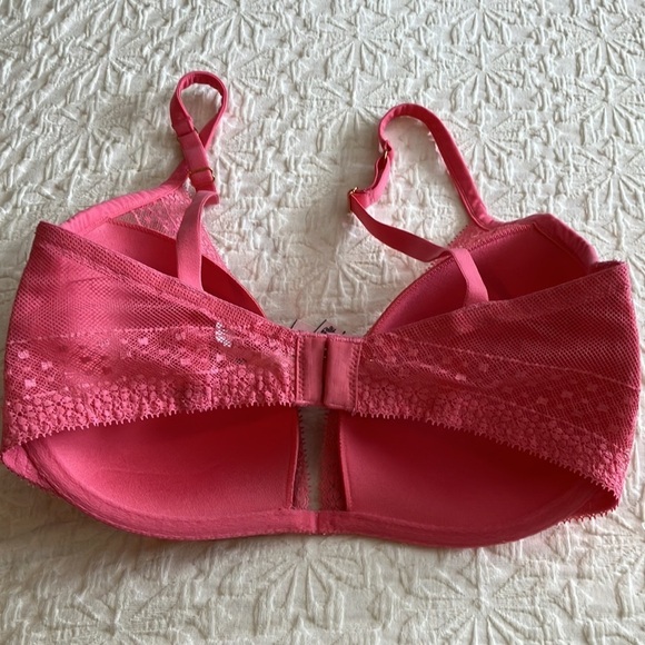 Pink Coral Victoria’s  Secret 32DDD plunge bra w/light padding & lace overlay. - Picture 6 of 10
